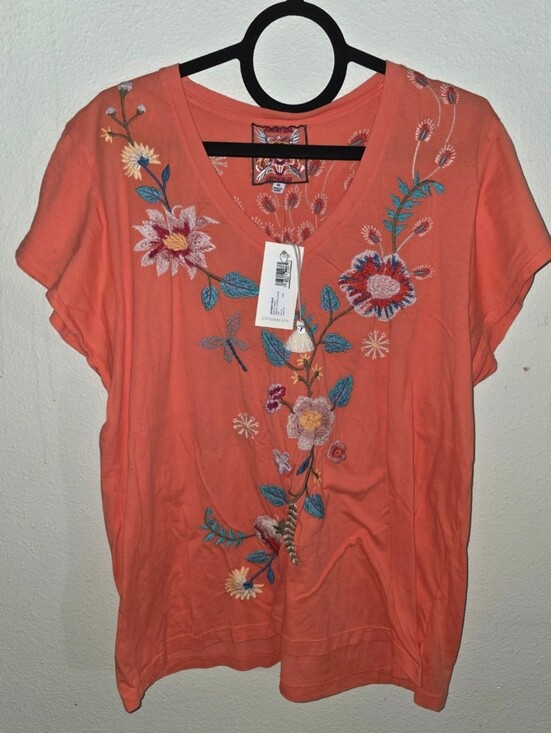 Johnny Was Tops - Johnny Was XL Short Sleeve Tops Tunic Coral With Embroidered Peacock NWT